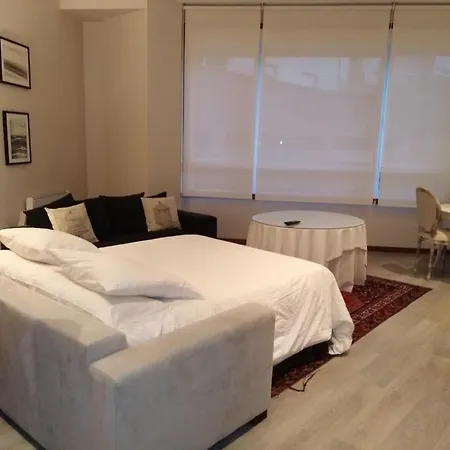 Apartment Arquitecto Perez Bellas Vigo